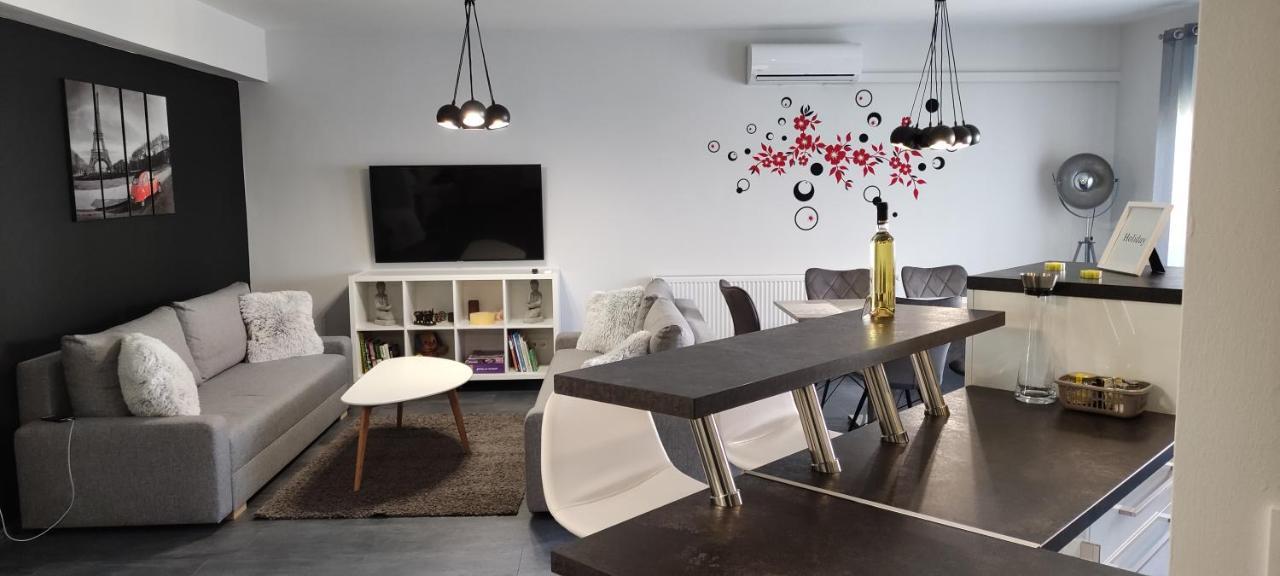 Ikon Apartman Hajdúszoboszló Esterno foto