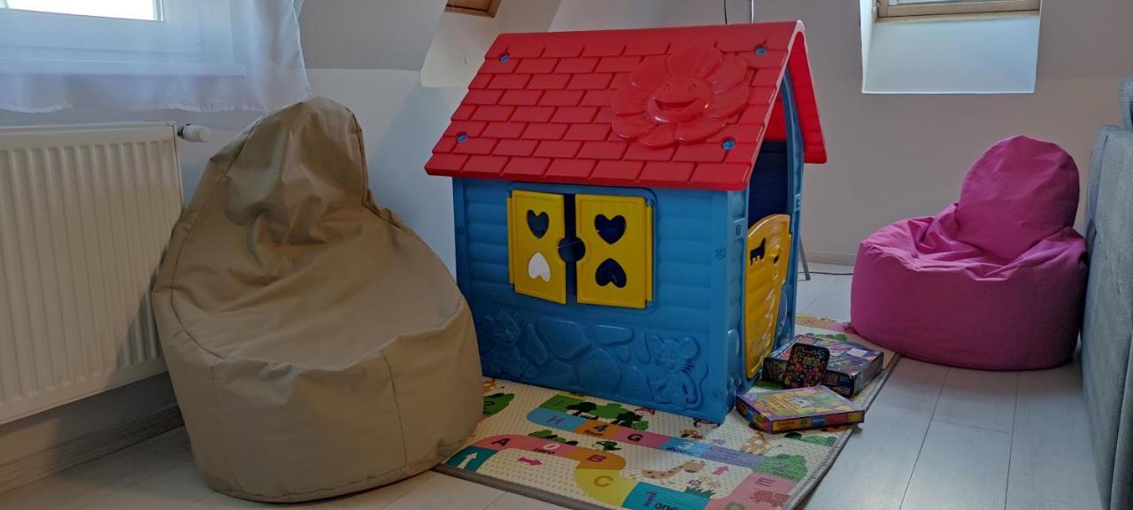 Ikon Apartman Hajdúszoboszló Esterno foto