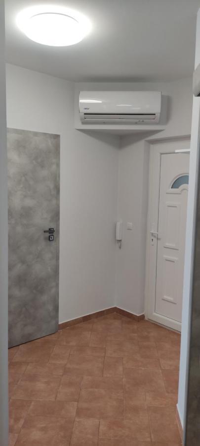 Ikon Apartman Hajdúszoboszló Esterno foto