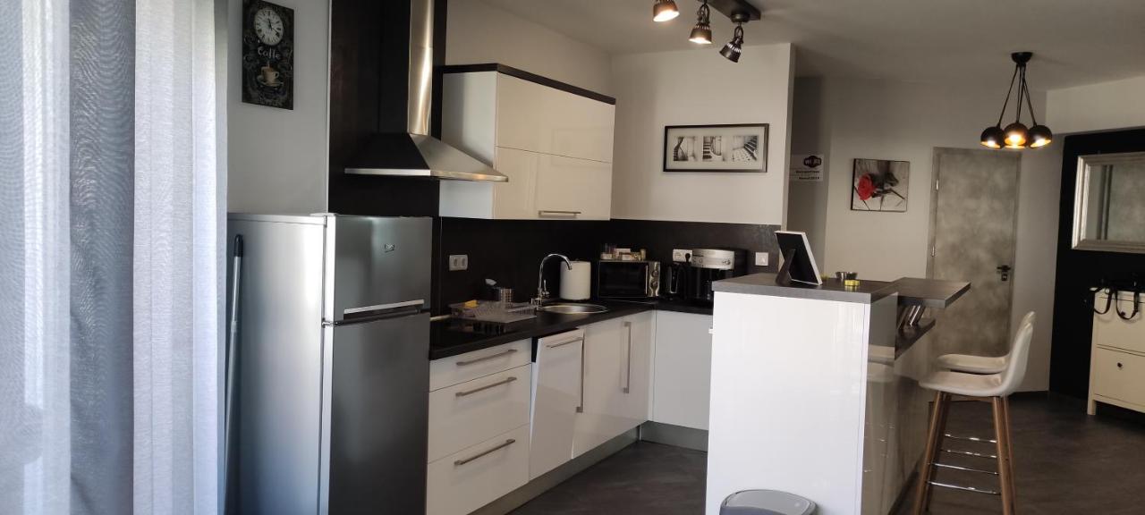 Ikon Apartman Hajdúszoboszló Esterno foto