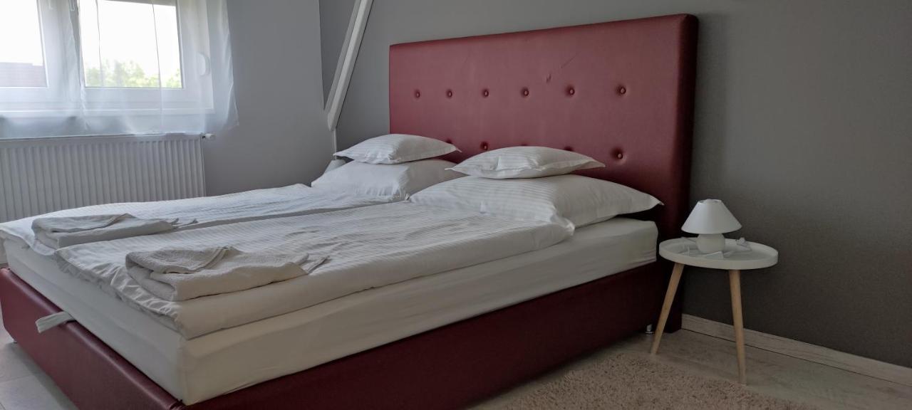 Ikon Apartman Hajdúszoboszló Esterno foto